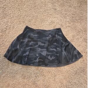 Athleta match point skort camo black mini athletic built in shorts camouflage S